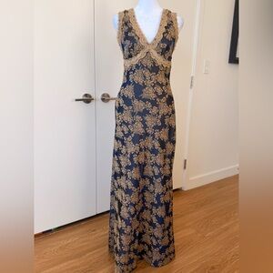 Elegant Floral Maxi Dress - Black and Gold